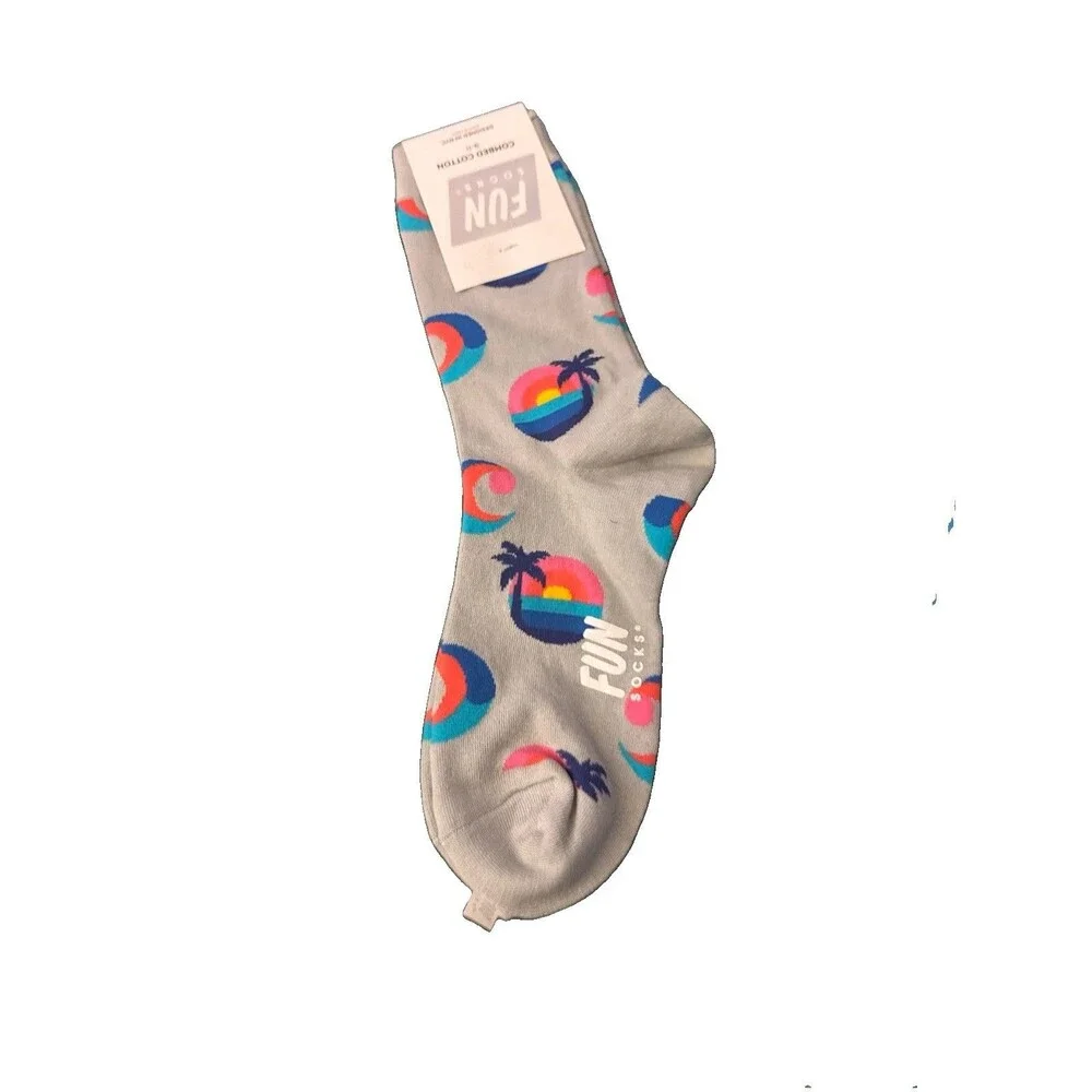 Women’s Fun Socks Crew 2-Pack Wine Tropical Novelty Size 9-11 New